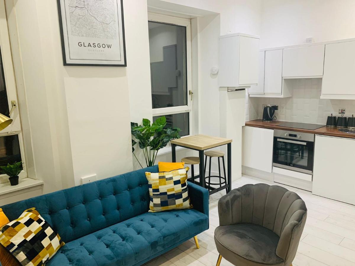 Cheerful 2 Bedroom Homely Apartment, Sleeps 6 Guest Comfy, 3X Double Bed, Parking, Free Wifi, Suitable For Business, Leisure Guest,Glasgow, Glasgow West End, Near City Centre Dış mekan fotoğraf