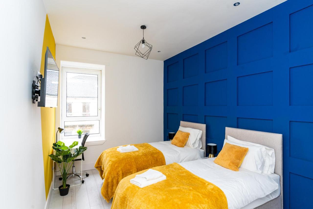 Cheerful 2 Bedroom Homely Apartment, Sleeps 6 Guest Comfy, 3X Double Bed, Parking, Free Wifi, Suitable For Business, Leisure Guest,Glasgow, Glasgow West End, Near City Centre Dış mekan fotoğraf