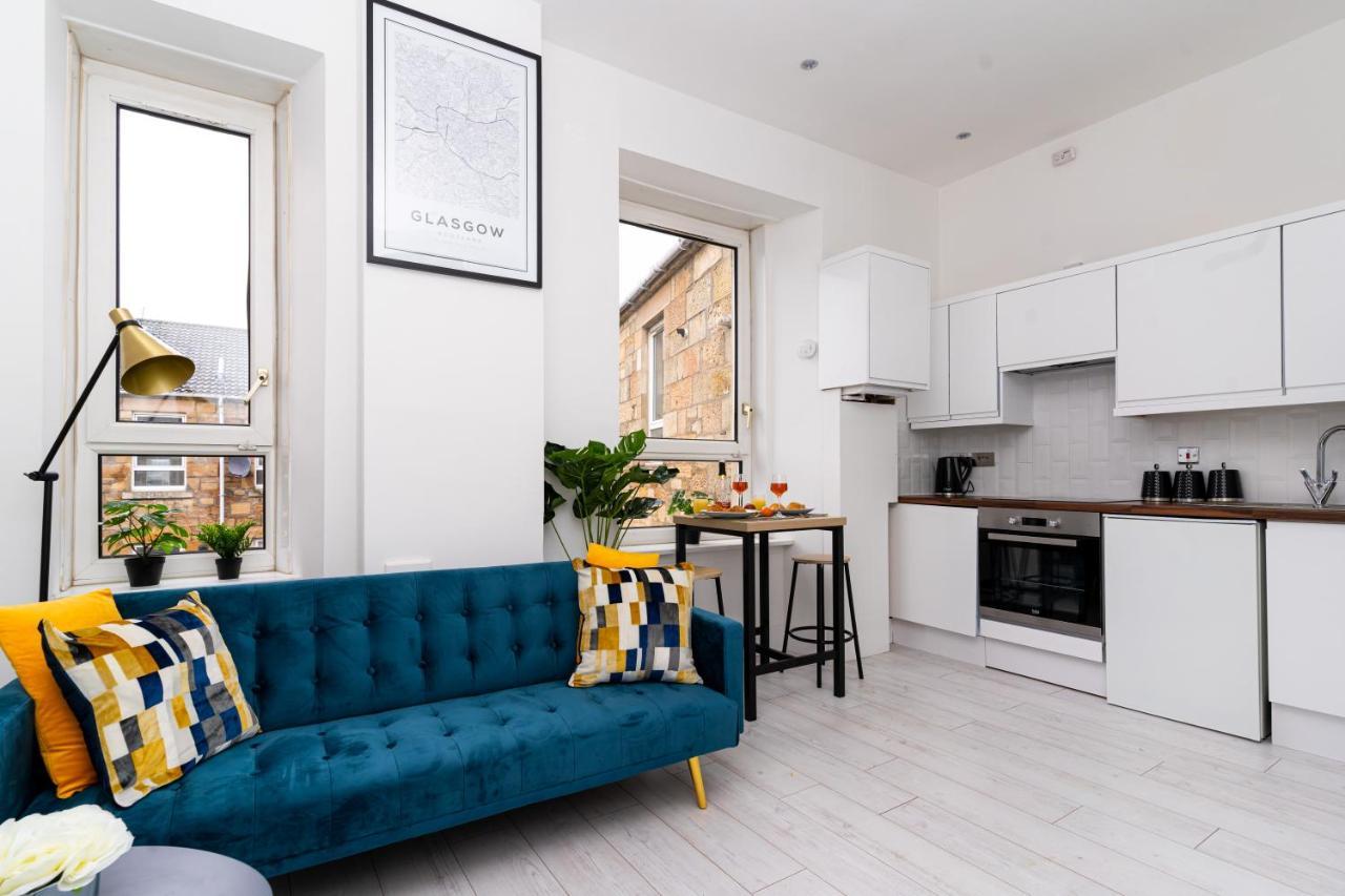 Cheerful 2 Bedroom Homely Apartment, Sleeps 6 Guest Comfy, 3X Double Bed, Parking, Free Wifi, Suitable For Business, Leisure Guest,Glasgow, Glasgow West End, Near City Centre Dış mekan fotoğraf