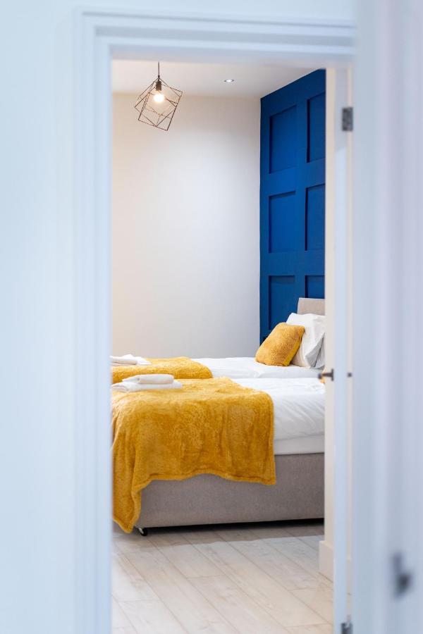 Cheerful 2 Bedroom Homely Apartment, Sleeps 6 Guest Comfy, 3X Double Bed, Parking, Free Wifi, Suitable For Business, Leisure Guest,Glasgow, Glasgow West End, Near City Centre Dış mekan fotoğraf