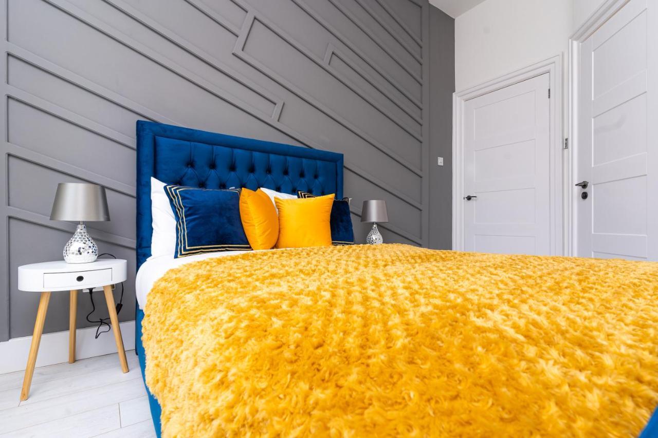 Cheerful 2 Bedroom Homely Apartment, Sleeps 6 Guest Comfy, 3X Double Bed, Parking, Free Wifi, Suitable For Business, Leisure Guest,Glasgow, Glasgow West End, Near City Centre Dış mekan fotoğraf